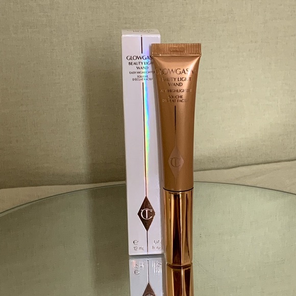 BNIB *SOLD OUT IN NA* CHARLOTTE TILBURY BEAUTY LIGHT WAND in GOLDGASM *TIKTOK🤩* - Picture 2 of 16